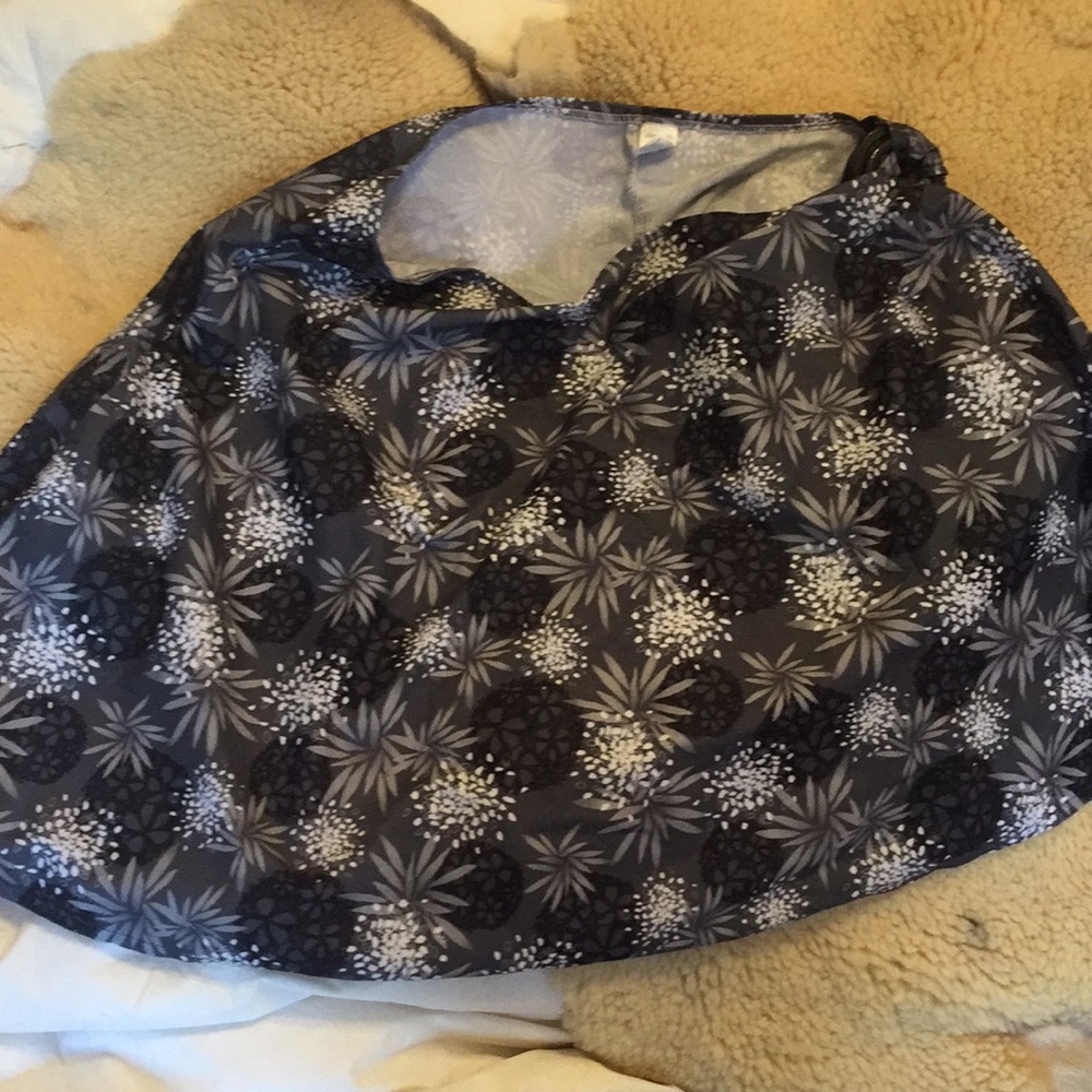 Black / Gray breast feeding cover